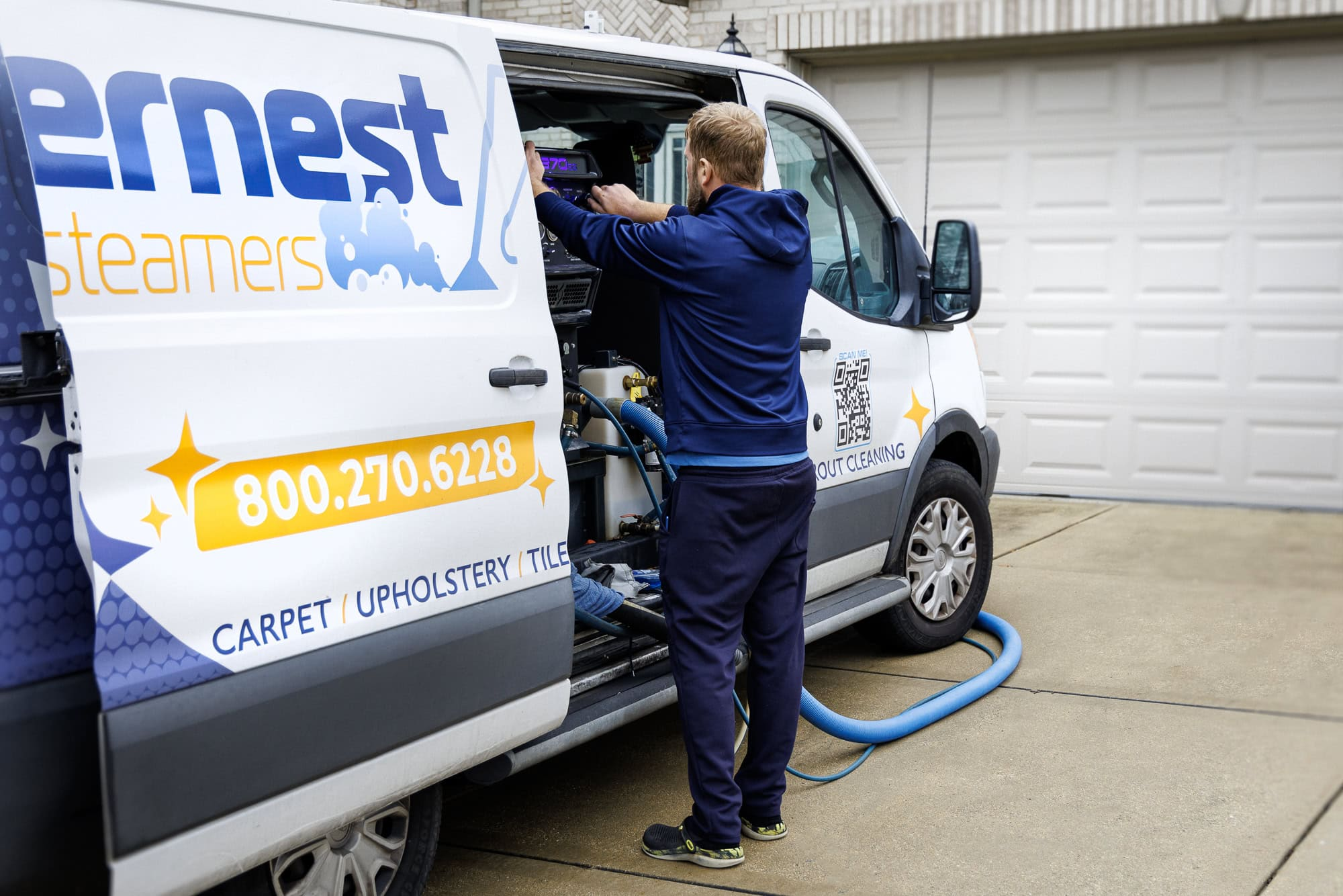 Ernest Steamers van close-up